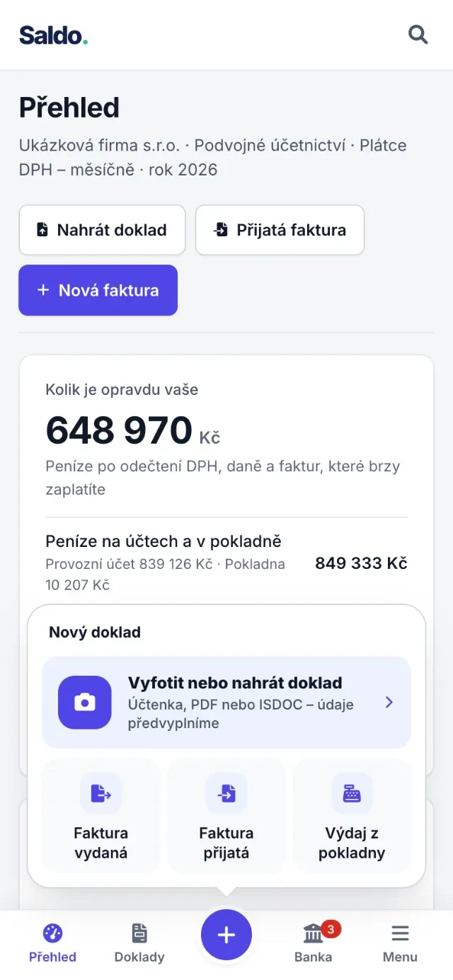 Otevřená nabídka Nový doklad nad tlačítkem plus se zvýrazněnou volbou Vyfotit nebo nahrát doklad a pod ní třemi dlaždicemi Faktura vydaná, Faktura přijatá a Výdaj z pokladny.