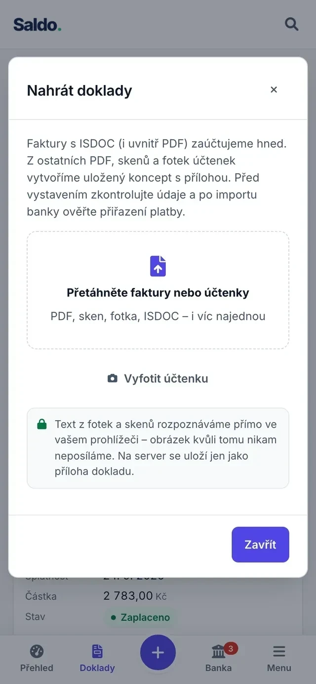 Dialog Nahrát doklady na telefonu s tlačítkem Vyfotit účtenku.